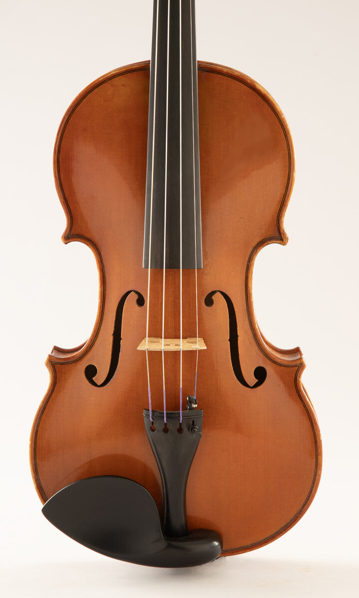 image of violin by Sderci